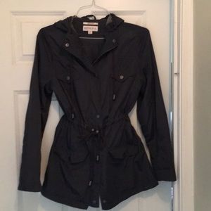 Hooded Windbreaker in dark grey